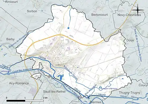 Carte en couleur présentant le réseau hydrographique de la commune
