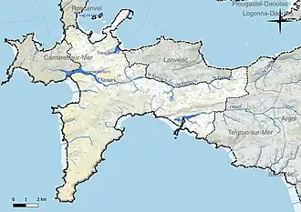 Carte en couleur présentant le réseau hydrographique de la commune