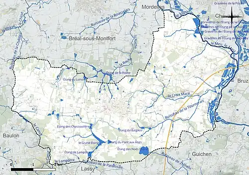 Carte en couleur présentant le réseau hydrographique de la commune