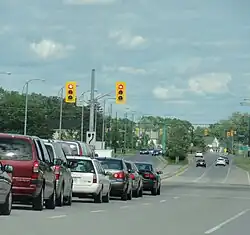 Le terminus de l'autoroute à l'intersection de Stanley Ave