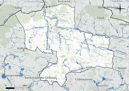 Carte en couleur présentant le réseau hydrographique de la commune