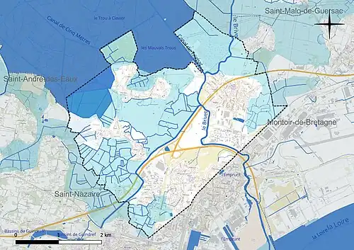Carte en couleur présentant le réseau hydrographique de la commune