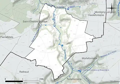 Carte en couleur présentant le réseau hydrographique de la commune