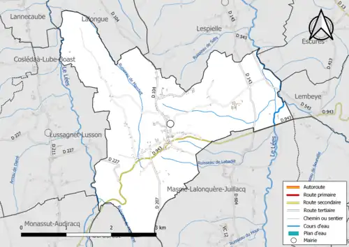 Carte en couleur présentant le réseau hydrographique de la commune