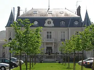 Le château de Louche.