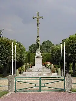 Monument aux morts[63]