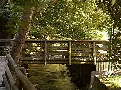 Petit pont sur le Baleur.