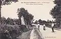 Le menhir christianisé de la Pierre Longue au début du XXe&nbsp;siècle (carte postale Mary-Rousselière).