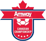 logo écriture blanche sur fond rouge avec liseret bleu combinant une feuille d'érable rouge du drapeau canadien avec un demi ballon de foot