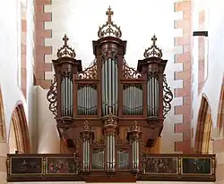 Orgue de tribune et peintures (XVIIIe&nbsp;siècle).