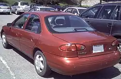 Ford Contour GL, vue arrière
