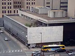 La Dallas Public Library.
