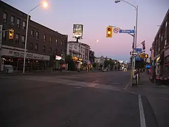 Image illustrative de l’article Danforth Avenue