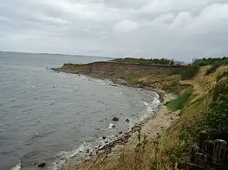 Falaises à l'ouest de l'île.