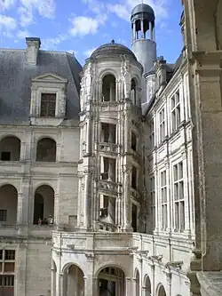 Escalier extérieur.