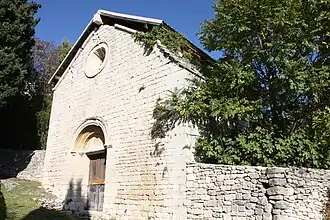 Façade de l'église Saint-Jean.