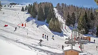 Ski alpin (la gare de Coste Rouge).