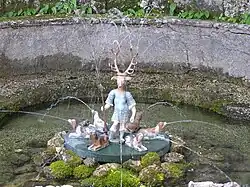 Acteon crachant de l'eau dans les jardins du château de Hellbrunn
