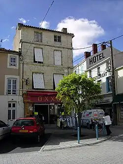 Au milieu de Luçon.