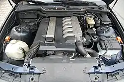 Moteur six cylindres (M51) à chambre de turbulence de la 525tds, ici dans une BMW E36