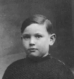 Maurice Wajsfelner, enfant de Cuffies mort en déportation parce que juif. Le collège porte son nom.