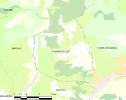 Carte élémentaire montrant les limites de la commune, les communes voisines, les zones de végétation et les routes