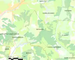 Carte élémentaire montrant les limites de la commune, les communes voisines, les zones de végétation et les routes
