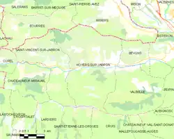Carte élémentaire montrant les limites de la commune, les communes voisines, les zones de végétation et les routes