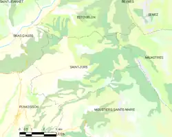 Carte élémentaire montrant les limites de la commune, les communes voisines, les zones de végétation et les routes