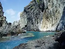 Crique océanique au nord de Moku Nui