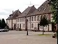 Maisons canoniales de chanoines du Chapitre (XVIIIe), 4,5,6 Cour du Chapitre.