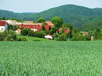 Ostrovec-Lhotka
