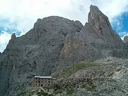 Le refuge Pradidali.