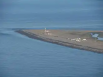 Vue aérienne de la pointe Dungeness et de son phare.