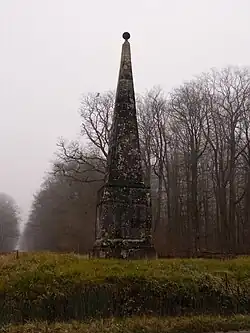 Pyramide de Montaigu.