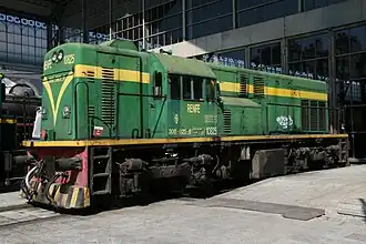 308.025 en 2011.