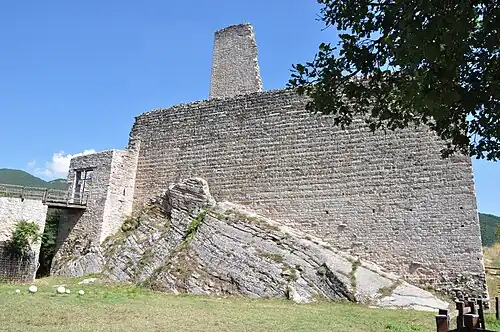L'entrée de la forteresse.