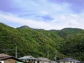 Les monts Tanjō et Taishaku vus depuis Tsukihara