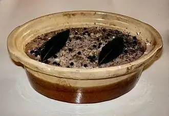 Terrine de pâté de foie
