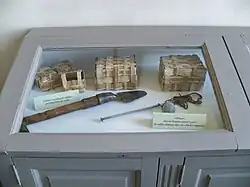 Cavadou (petite pelle) et caissettes