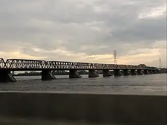 Pont Victoria, vu de l'autoroute Bonaventure.
