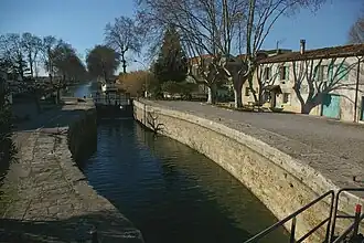 Écluse de Villeneuve sur le canal du Midi