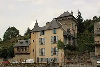 Le château de Ségure. Vue sud.
