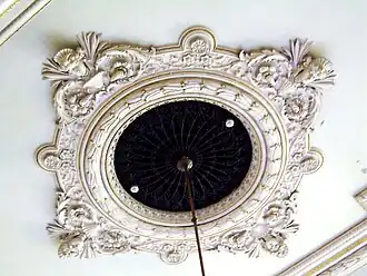Rosace du plafond.
