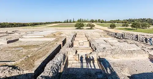 Vue des ruines des thermes majeurs.