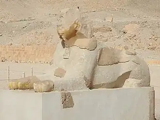 Hatchepsout, Temple à Deir el-Bahari