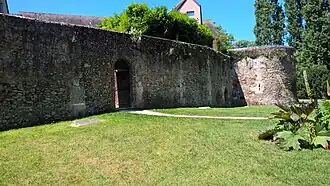 Tour de La Léthinière[79].