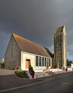 L'église Saint-Sylvain.