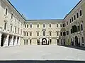 La cour intérieure du palais.