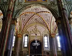 Plafond d'une nef latérale.